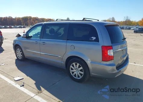 2016 Chrysler Town & Country Touring from USA, damaged, VIN 2C4RC1BGXGR306797